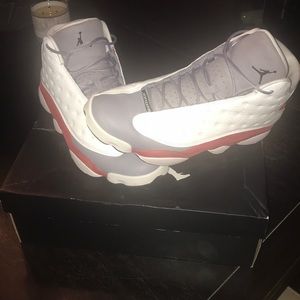 Air Jordan Retro 13: Grey Toes